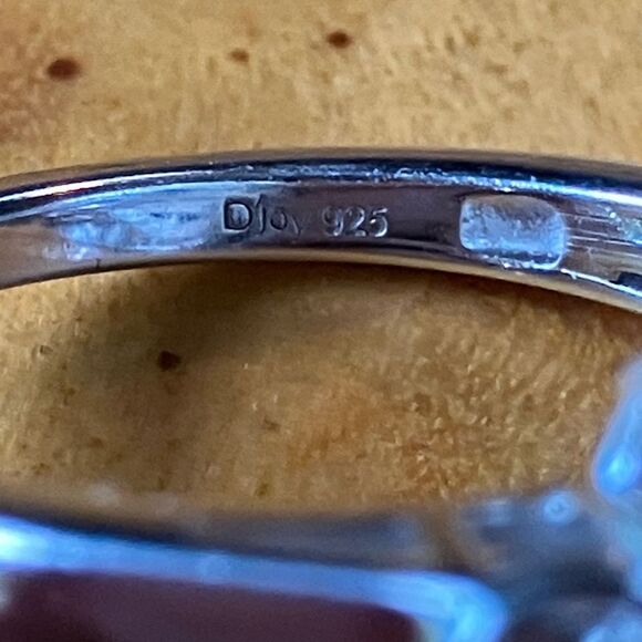 Tiffany Stone Red Garnet Sterling Silver Cocktail Ring Size 9 - Picture 6 of 9